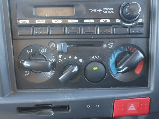 中古トラック いすゞ冷凍バン ＃19