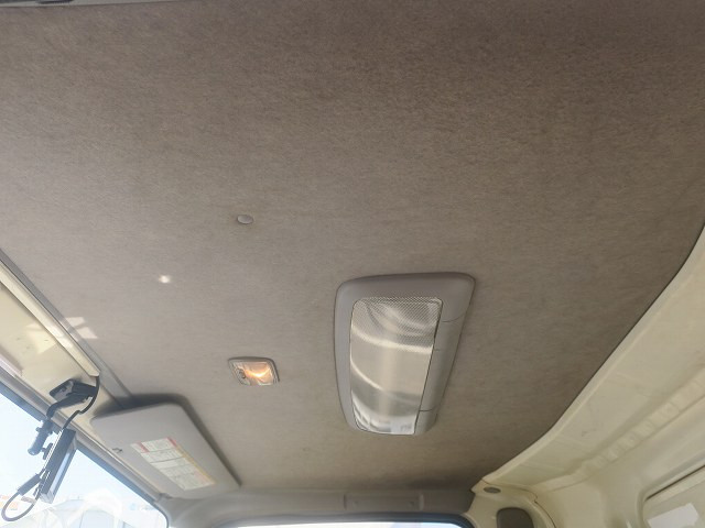 中古トラック いすゞ冷凍バン #24