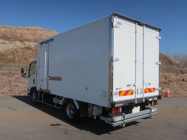 中古トラック いすゞ エルフ 小型冷蔵冷凍車