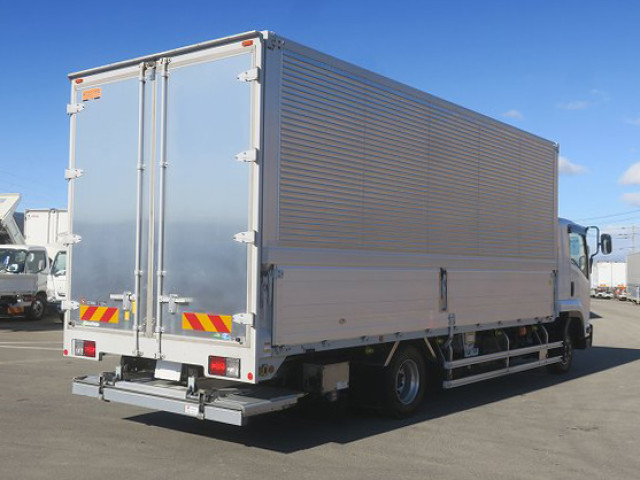 中古トラック いすゞアルミウイング ＃3