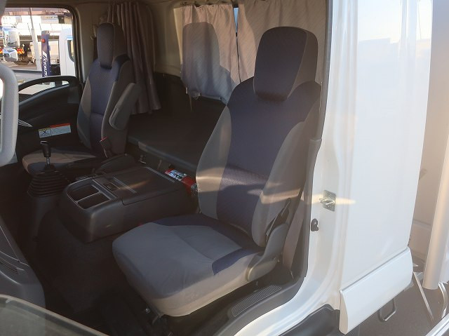 中古トラック いすゞアルミウイング ＃22