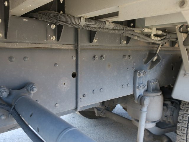 中古トラック 三菱ふそう冷凍ウィング ＃11