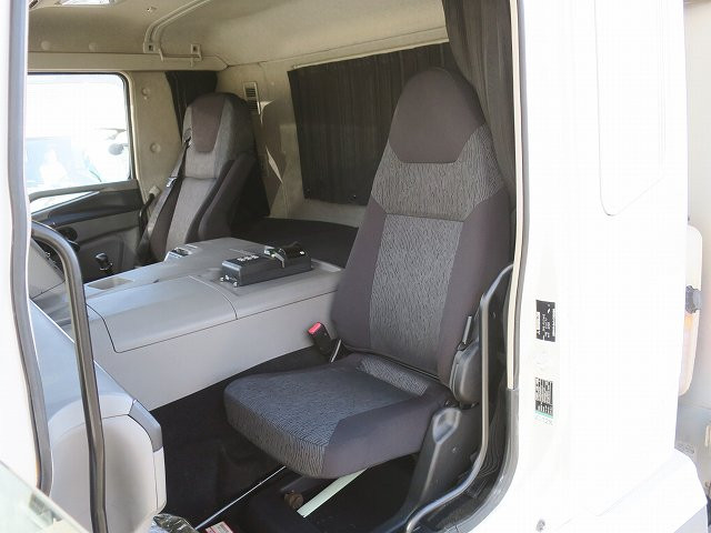 中古トラック 三菱ふそう冷凍ウィング ＃23