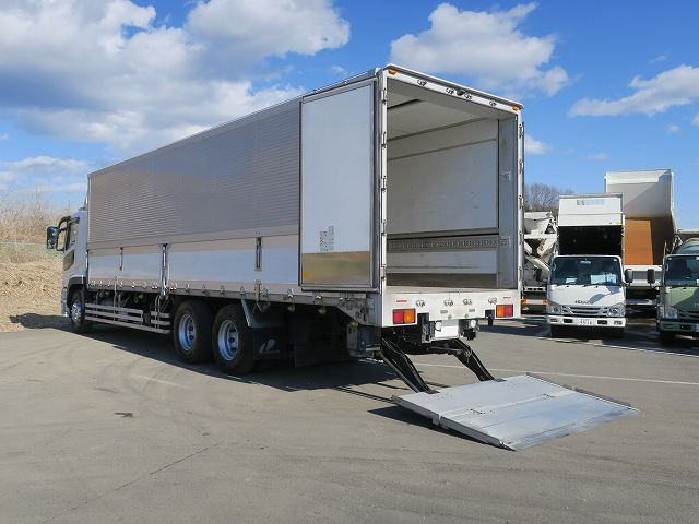 中古トラック 三菱ふそう冷凍ウィング ＃8