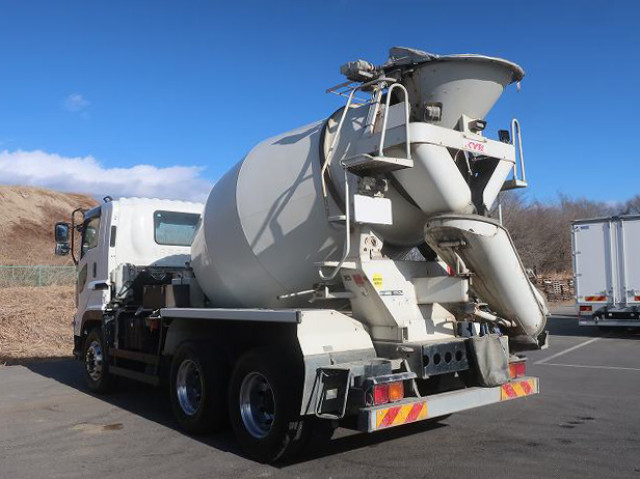 中古トラック いすゞコンクリートミキサー車 ＃4