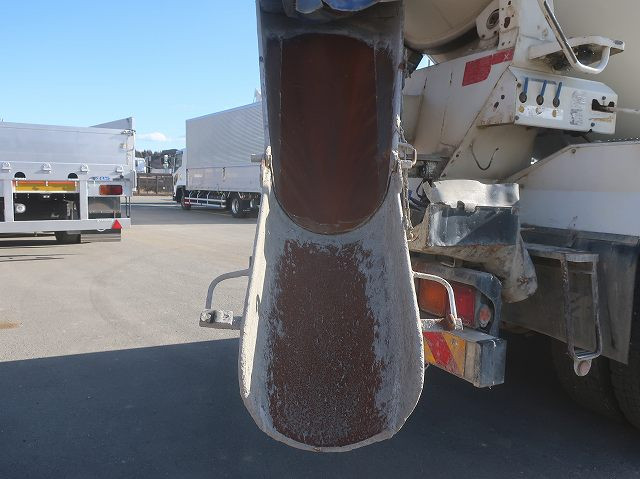 中古トラック いすゞ ギガ 大型コンクリートミキサー車