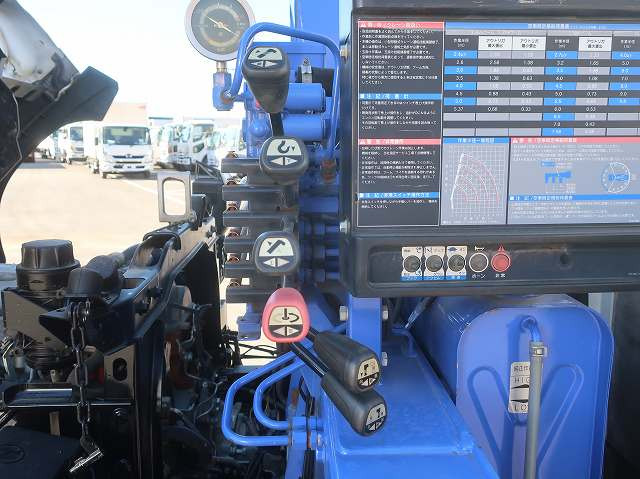 中古トラック 日野クレーン付平ボディ ＃9