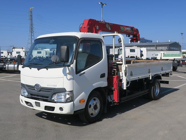 [Lease/Rental Only Vehicle] 2018 Hino Dutro Flatbed Truck with Small Crane, Standard Long, 4-Stage Unic Crane, 2.63t Lifting Capacity, Hook-in, Remote Control, Low Floor ★ 安心車検パック (Peace of Mind Vehicle Inspection Package) Completed! ★