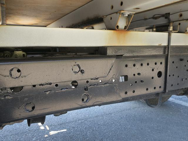 中古トラック 日野クレーン付平ボディ ＃12