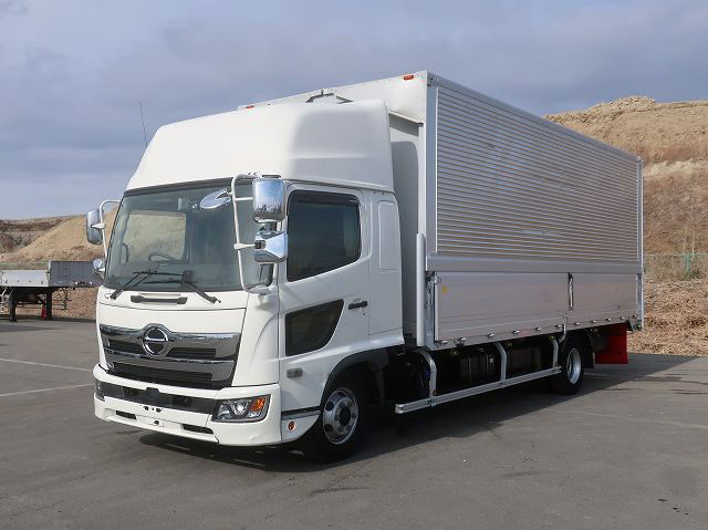 2021 Hino Ranger Medium-Duty Aluminum Wing 6200 Wide High Roof ★Approximately 280,000 km on the odometer★