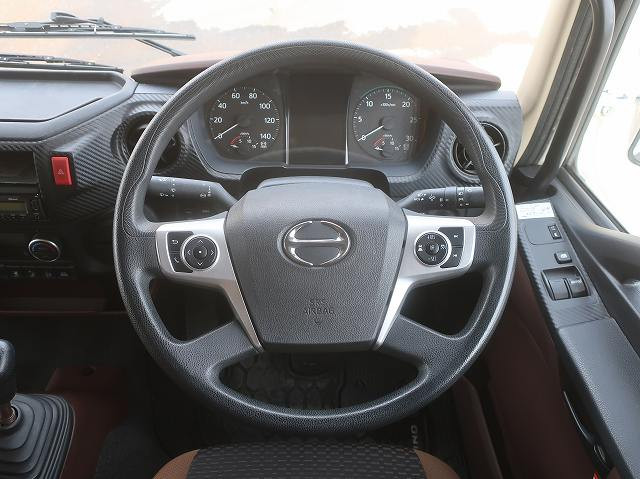 中古トラック日野レンジャー 中型アルミウィング