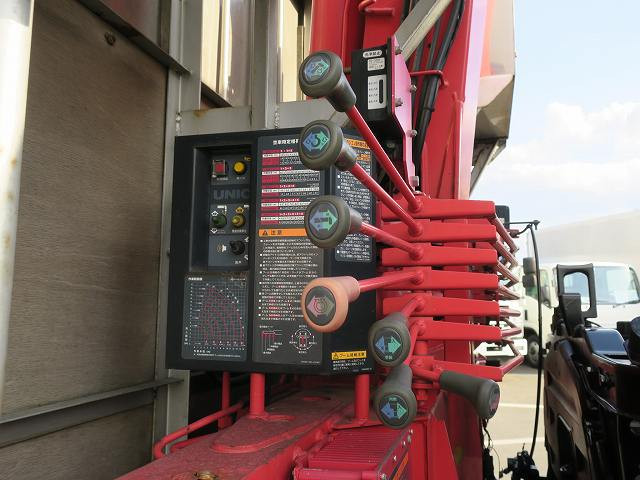 中古トラック 日野 レンジャー 増トンクレーン付平ボディ