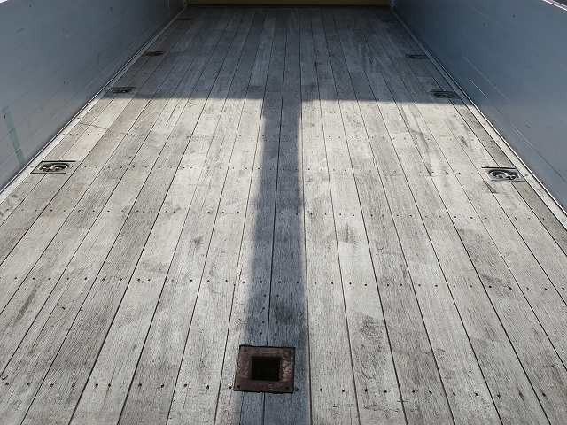 中古トラック 日野クレーン付平ボディ ＃8