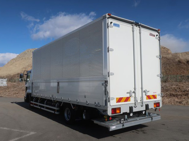 中古トラック いすゞアルミウィング ＃4