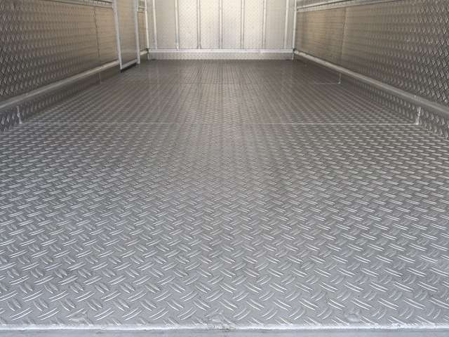 中古トラック いすゞ冷凍バン ＃6