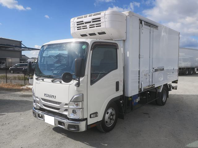 いすゞ　冷凍バン