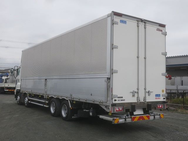 中古トラック いすゞアルミウイング ＃4