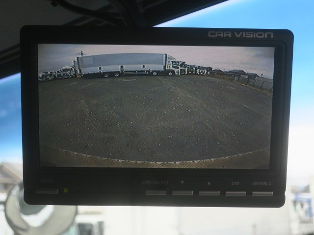 中古トラック UDトラックス クオン 大型クレーン付