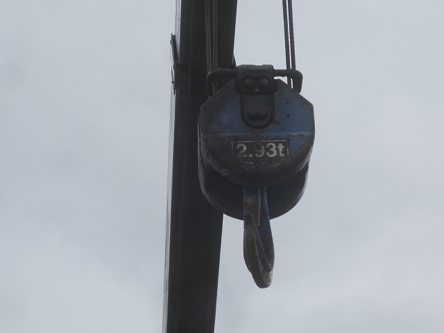 中古トラック UDトラックスクレーン付平ボディ #8