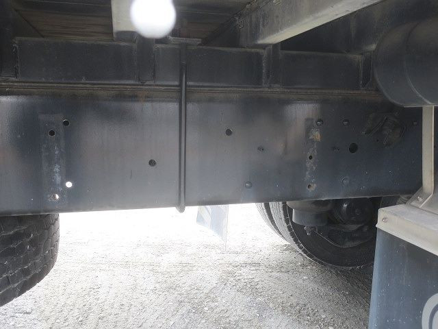 中古トラック UDトラックス クオン 大型クレーン付