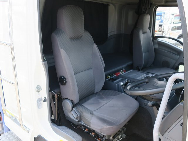 中古トラック いすゞクレーン付平ボディ ＃16