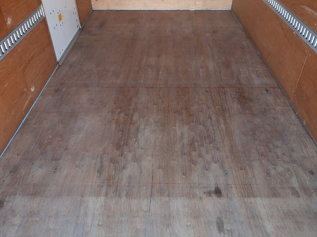 中古トラック いすゞアルミバン ＃6