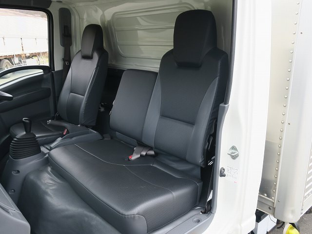 中古トラック いすゞアルミバン ＃24