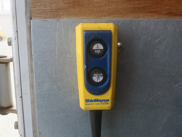 中古トラック いすゞアルミバン ＃8