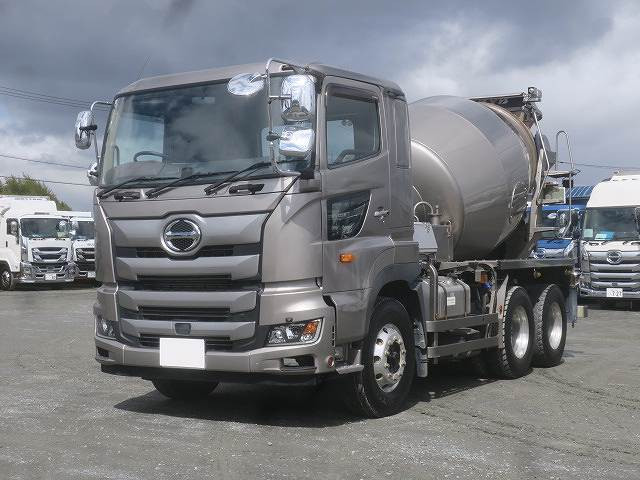 中古トラック 日野コンクリートミキサー車