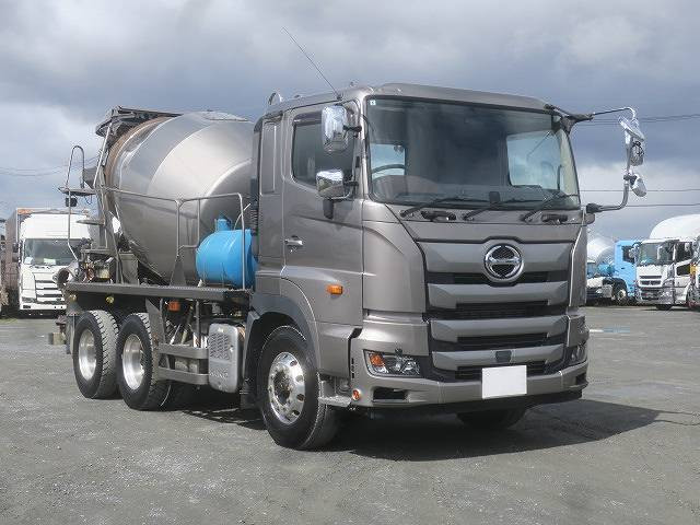 中古トラック 日野コンクリートミキサー車 ＃2