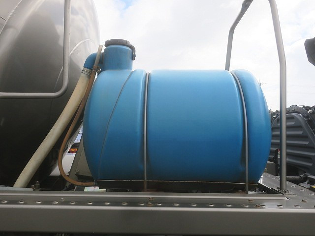 中古トラック 日野コンクリートミキサー車 ＃12