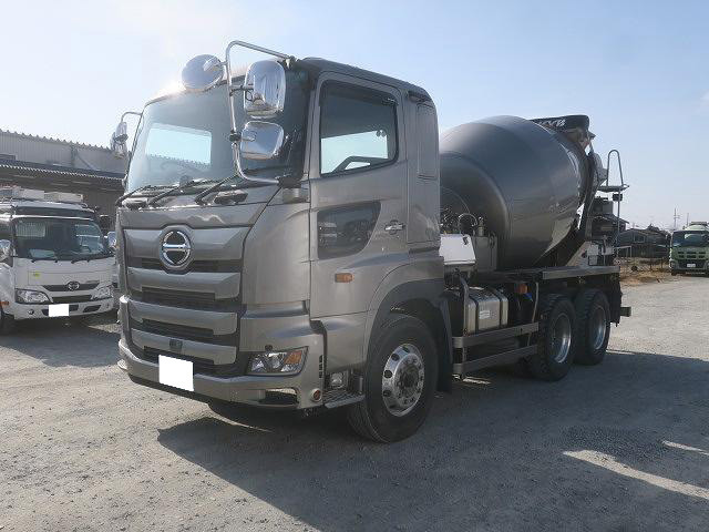 日野　ミキサー車