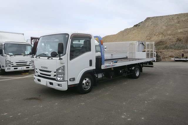 いすゞ　車載車／キャリアカー／重機運搬車