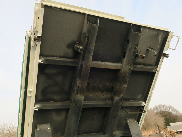 中古トラック いすゞダンプ ＃8