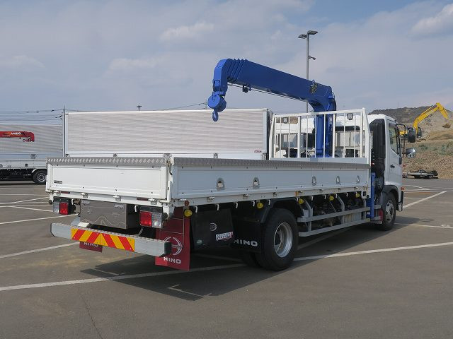 中古トラック 日野クレーン付平ボディ ＃3