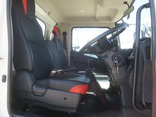 中古トラック 日野クレーン付平ボディ ＃17