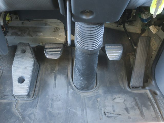 中古トラック いすゞ フォワード中型 平ボディアルミブロック