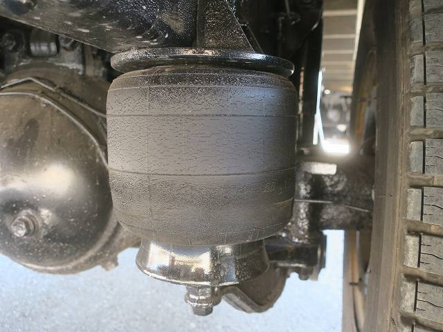 中古トラック いすゞ フォワード中型 平ボディアルミブロック