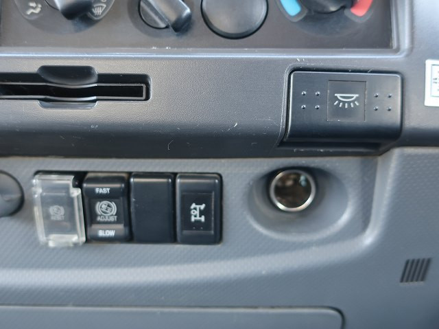 中古トラック いすゞ フォワード 中型深ダンプ