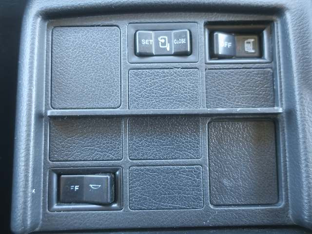 中古トラック 日野 プロフィア 22トン粉粒体運搬車