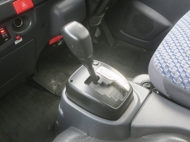 中古トラック いすゞ冷凍バン ＃22