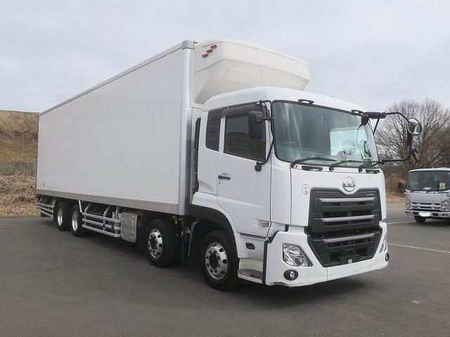 中古トラック UDトラックス冷凍バン ＃2