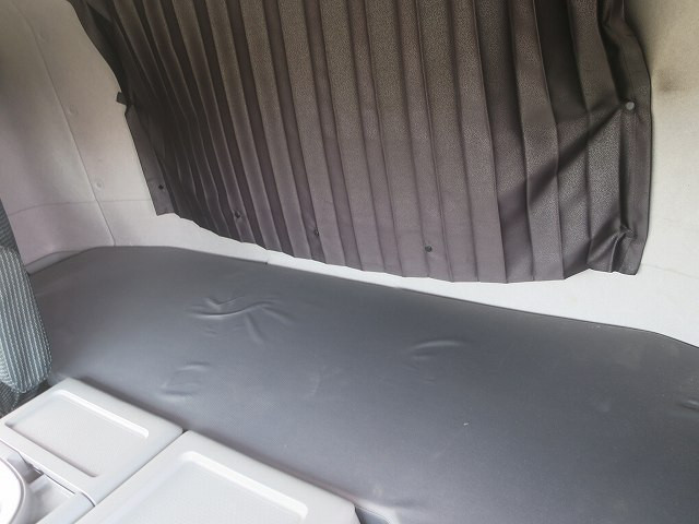 中古トラック UDトラックス冷凍バン ＃23