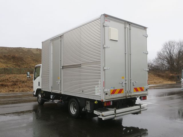 中古トラック いすゞアルミバン ＃4