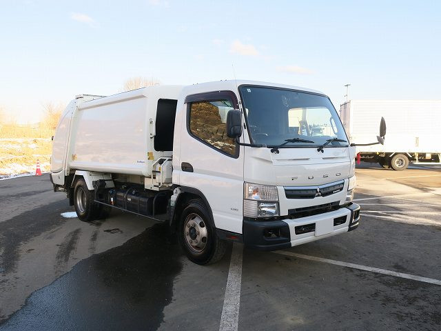 中古トラック 三菱ふそうパッカー車 ＃2