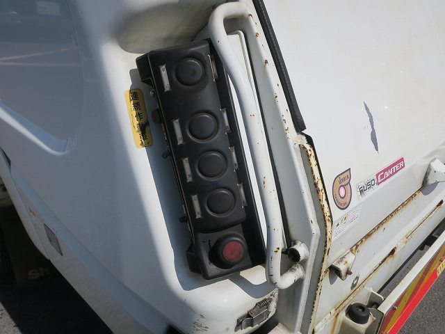 中古トラック 三菱ふそうパッカー車 ＃13