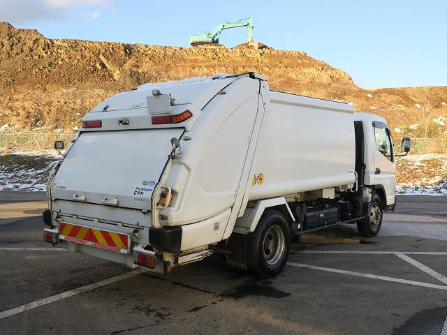 中古トラック 三菱ふそうパッカー車 ＃3