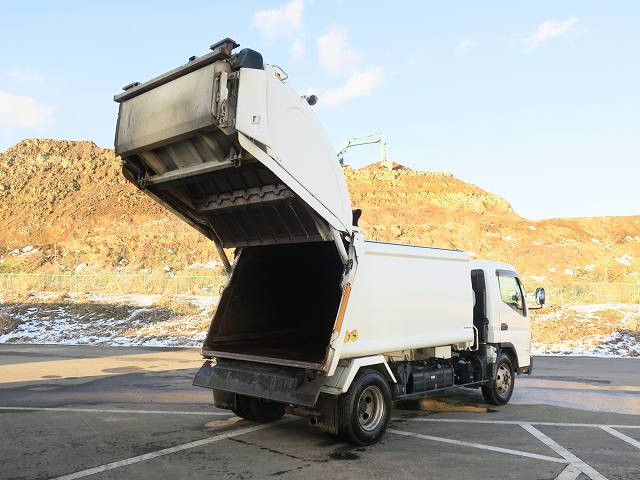 中古トラック 三菱ふそうパッカー車 ＃5