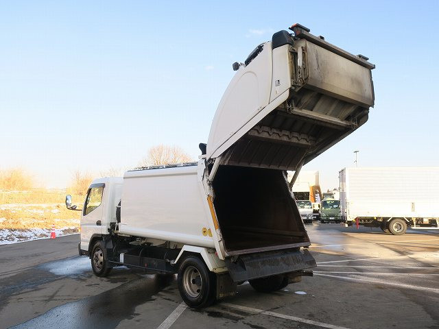 中古トラック 三菱ふそうパッカー車 ＃6