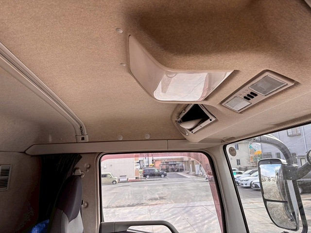 中古トラック 三菱ふそうクレーン付き平ボディ ＃16